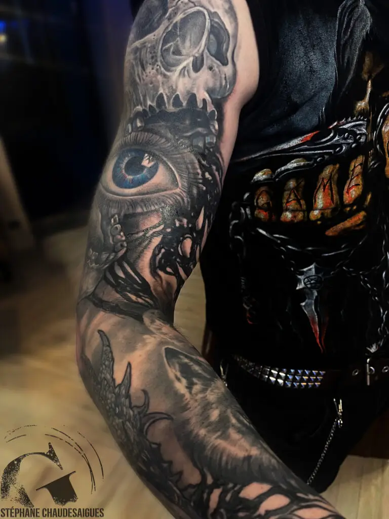 tatouage-homme-graphicaderme-chaudesaigues-tattoo-cantal